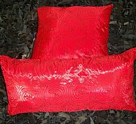 SEQUINED SWIRL NEW STUNNING RED AND BLACK DESIGNER 30 cm X 60 cm RECTANGLE CUSHION